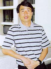 mr_wu_wan_kwok.jpg (20241 bytes)